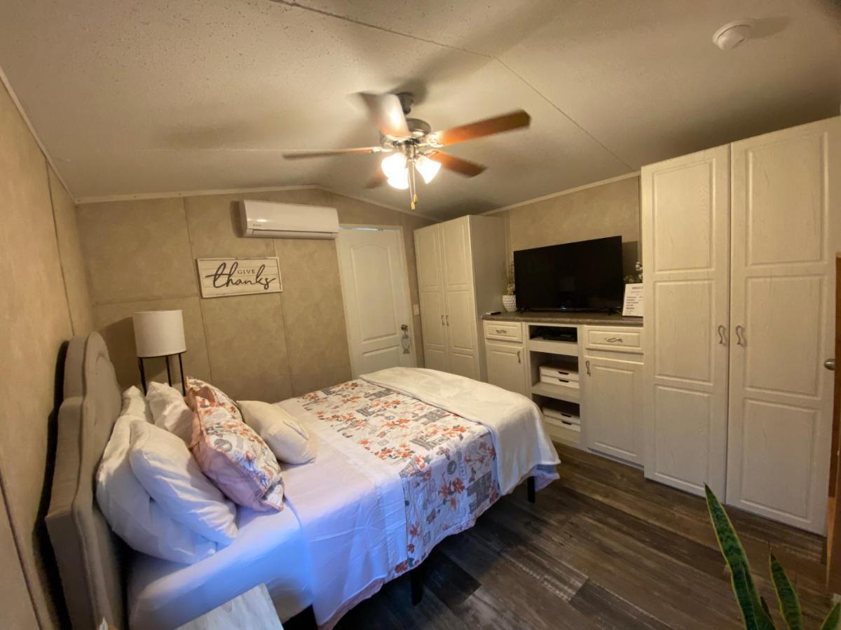 Your Own Cozy Tiny Home Austell Buitenkant foto