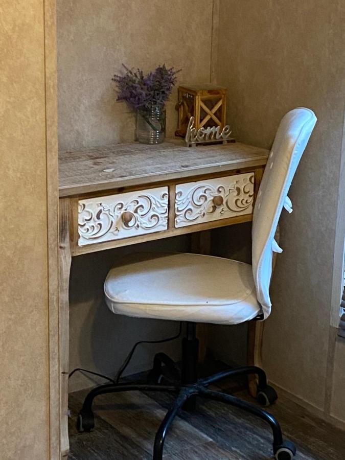 Your Own Cozy Tiny Home Austell Buitenkant foto
